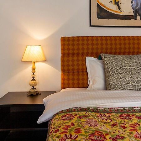Neelam Bed&Breakfast Calcutta Buitenkant foto