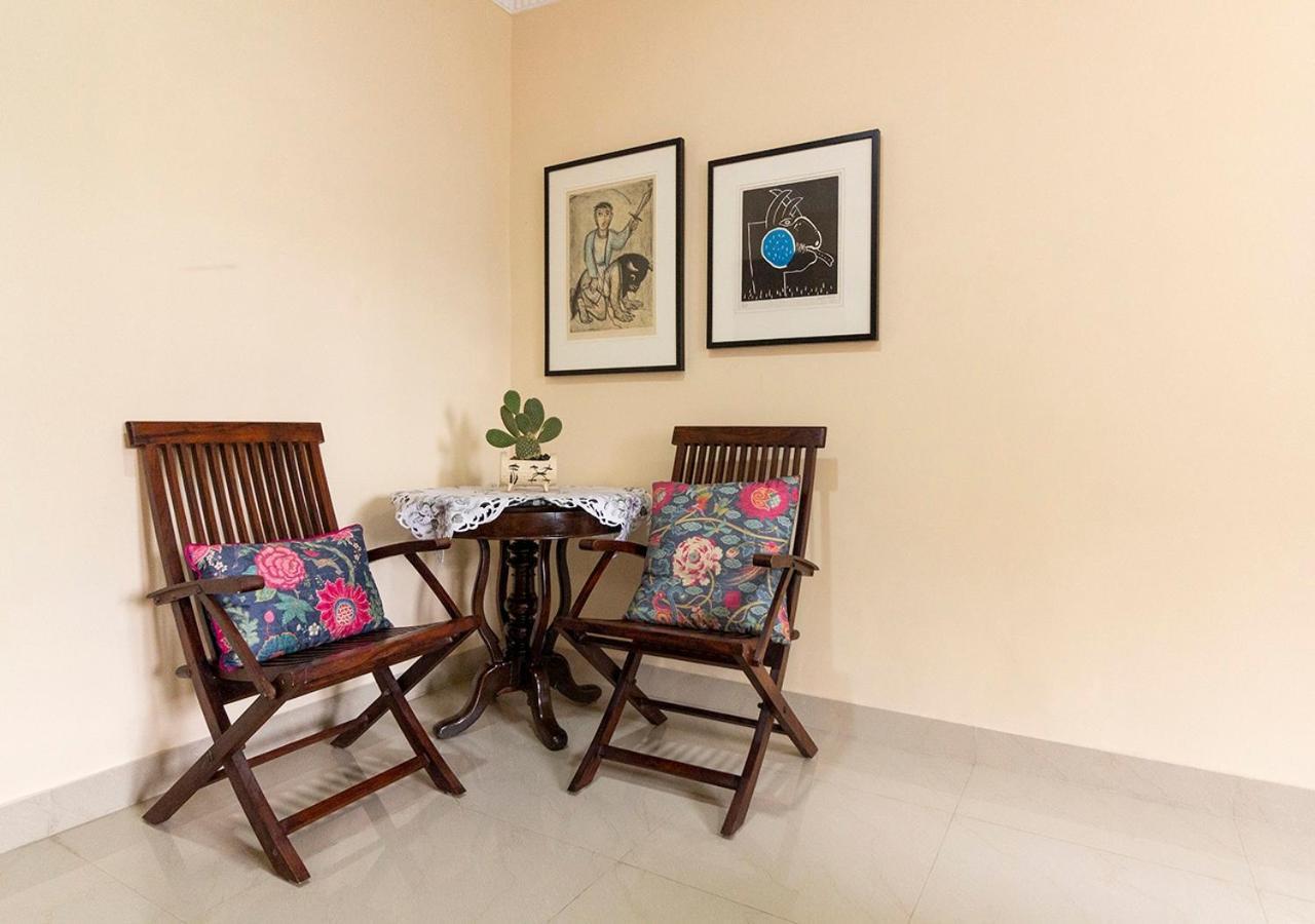 Neelam Bed&Breakfast Calcutta Buitenkant foto