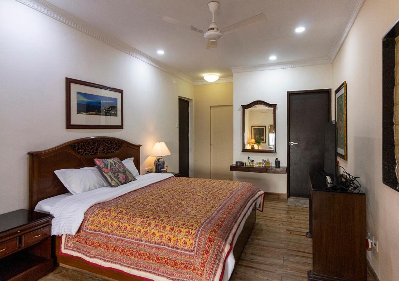 Neelam Bed&Breakfast Calcutta Buitenkant foto
